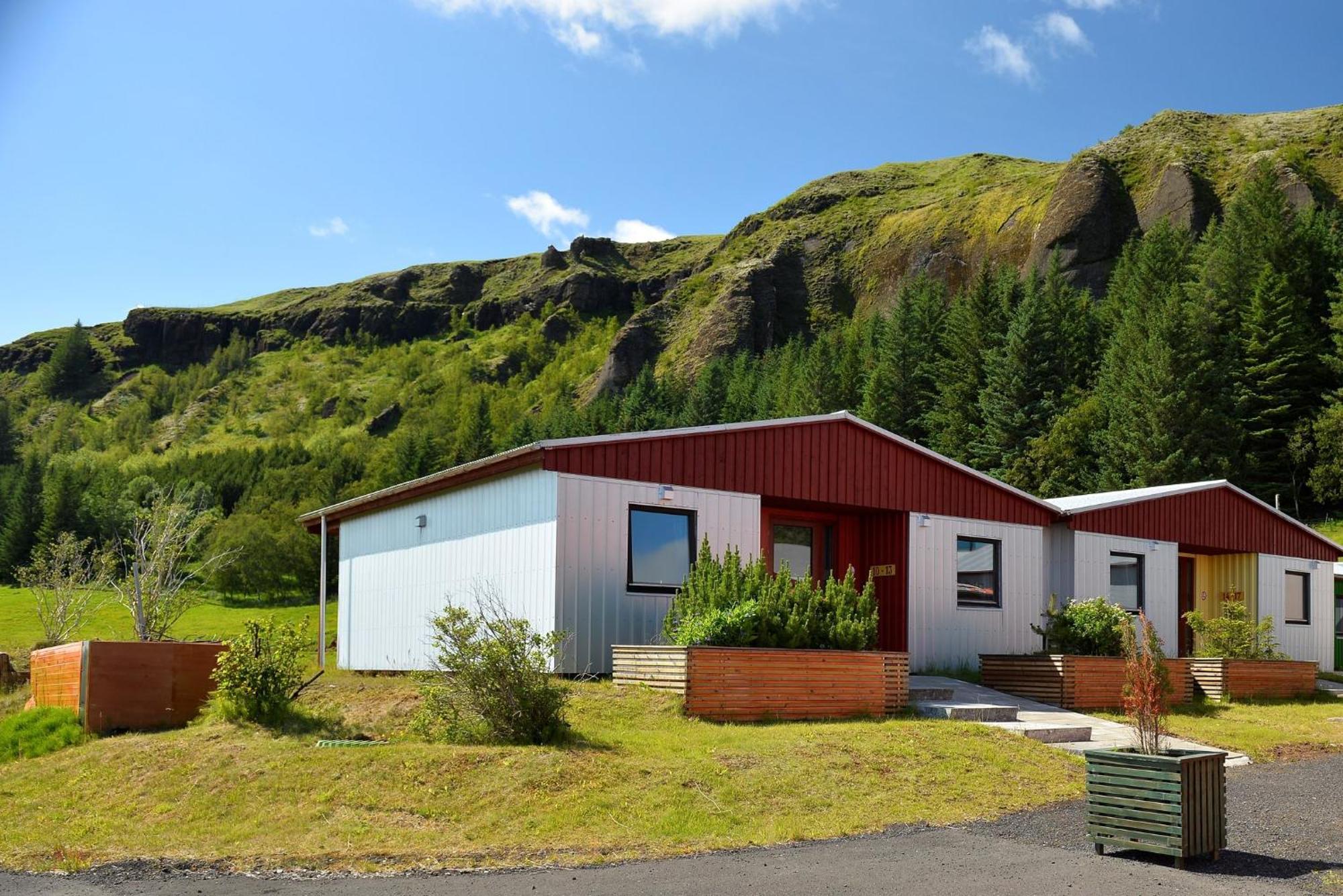 Klausturhof Guesthouse Kirkjubæjarklaustur Exterior foto
